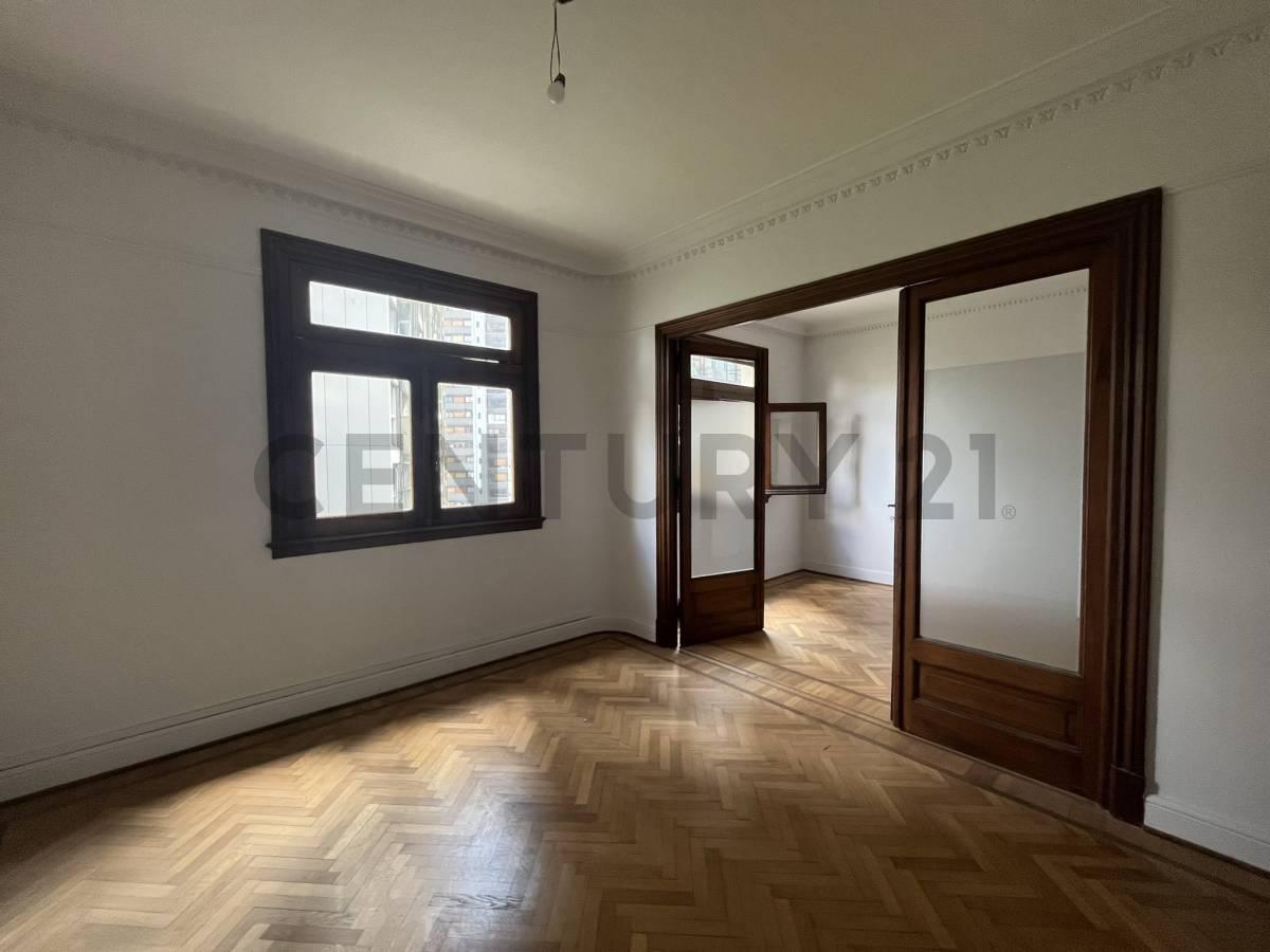 Foto de Oficina de categoría estilo francés en alquiler - Retiro, imagen 4