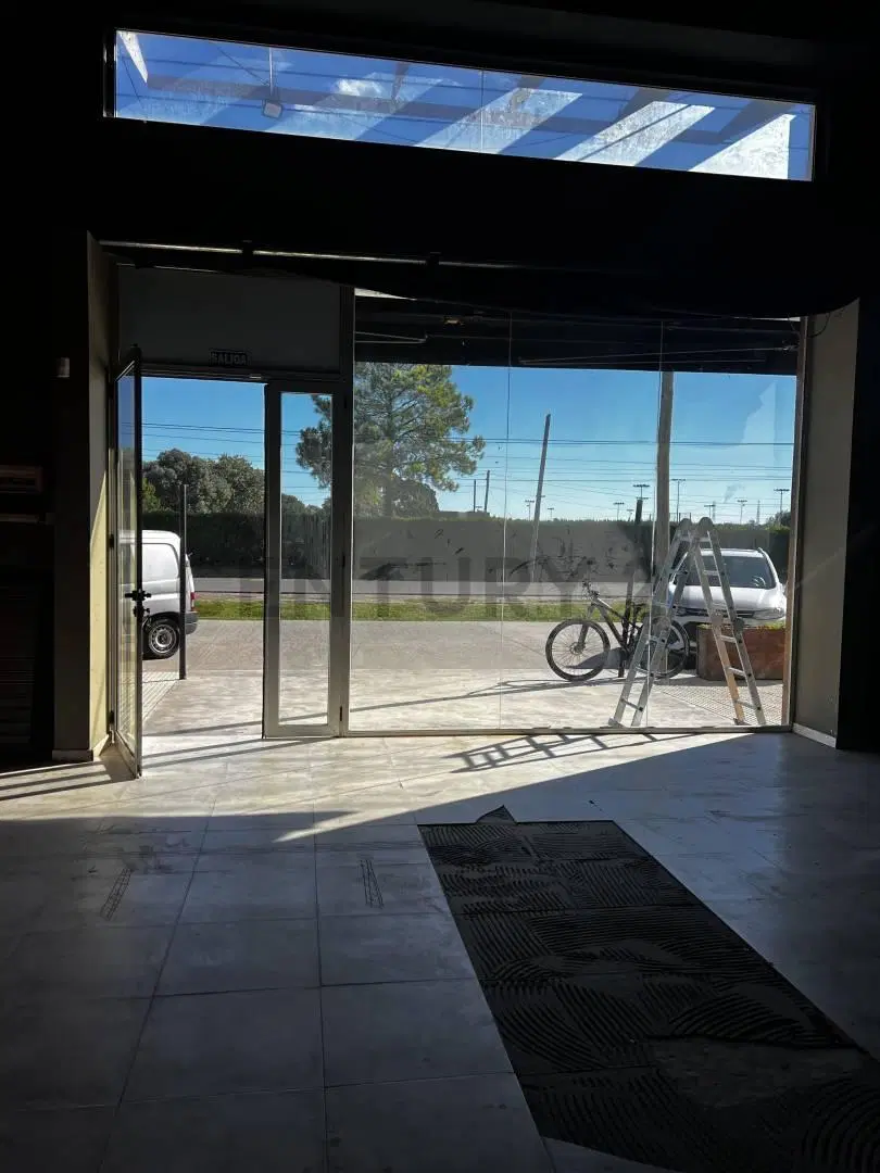 Alquiler en Complejo Cabral Apto Gastronómico 2