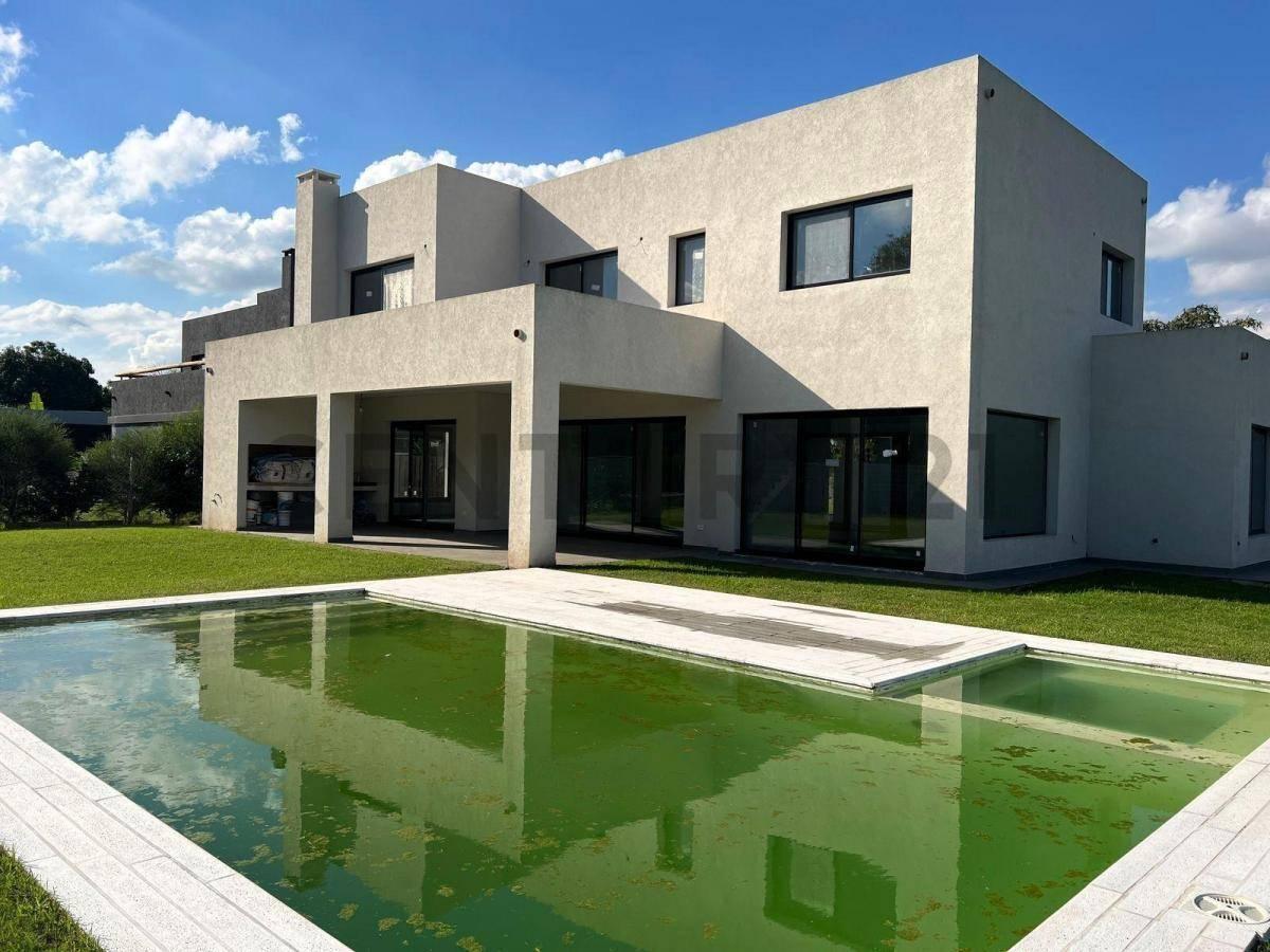 Venta casa muy luminosa en Barrio Cerrado San Matias - Escobar