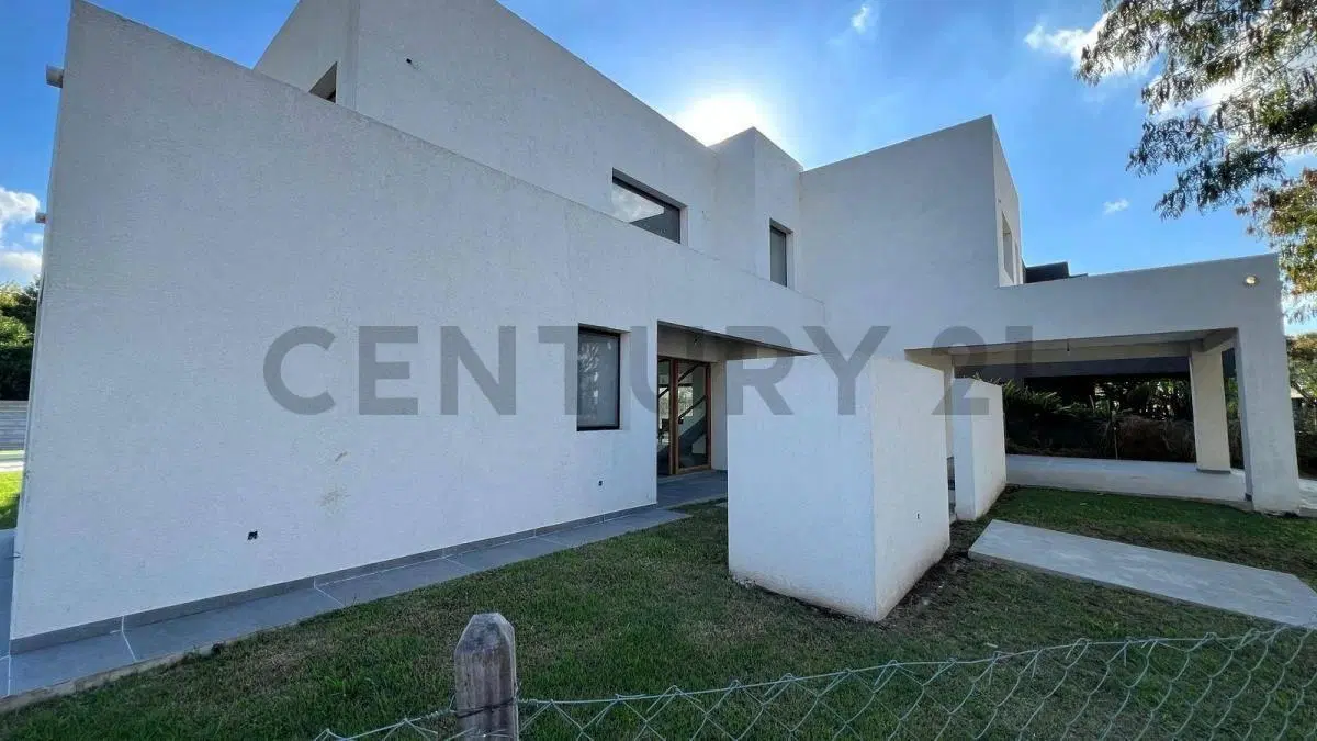 Venta  casa muy luminosa en Barrio Cerrado San Matias - Escobar 4