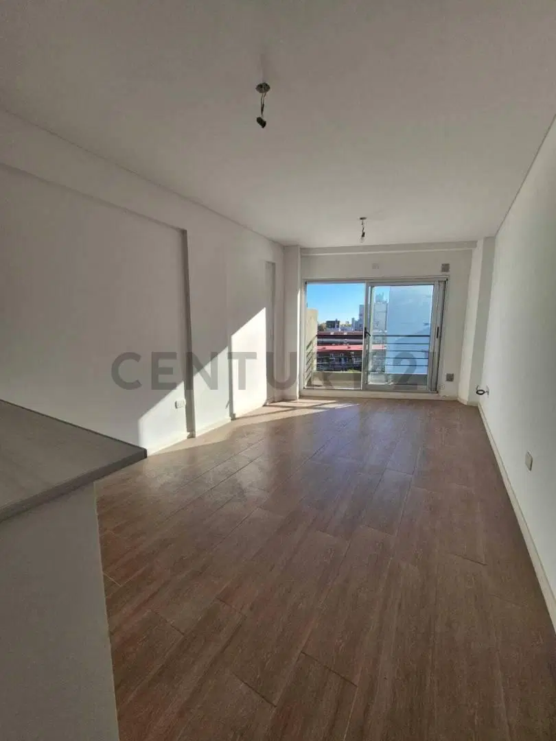 EN VENTA MONOAMBIENTE CON BALCÓN A ESTRENAR. LISTO PARA ESCRITURAR. APTO CRÉDITO. 4