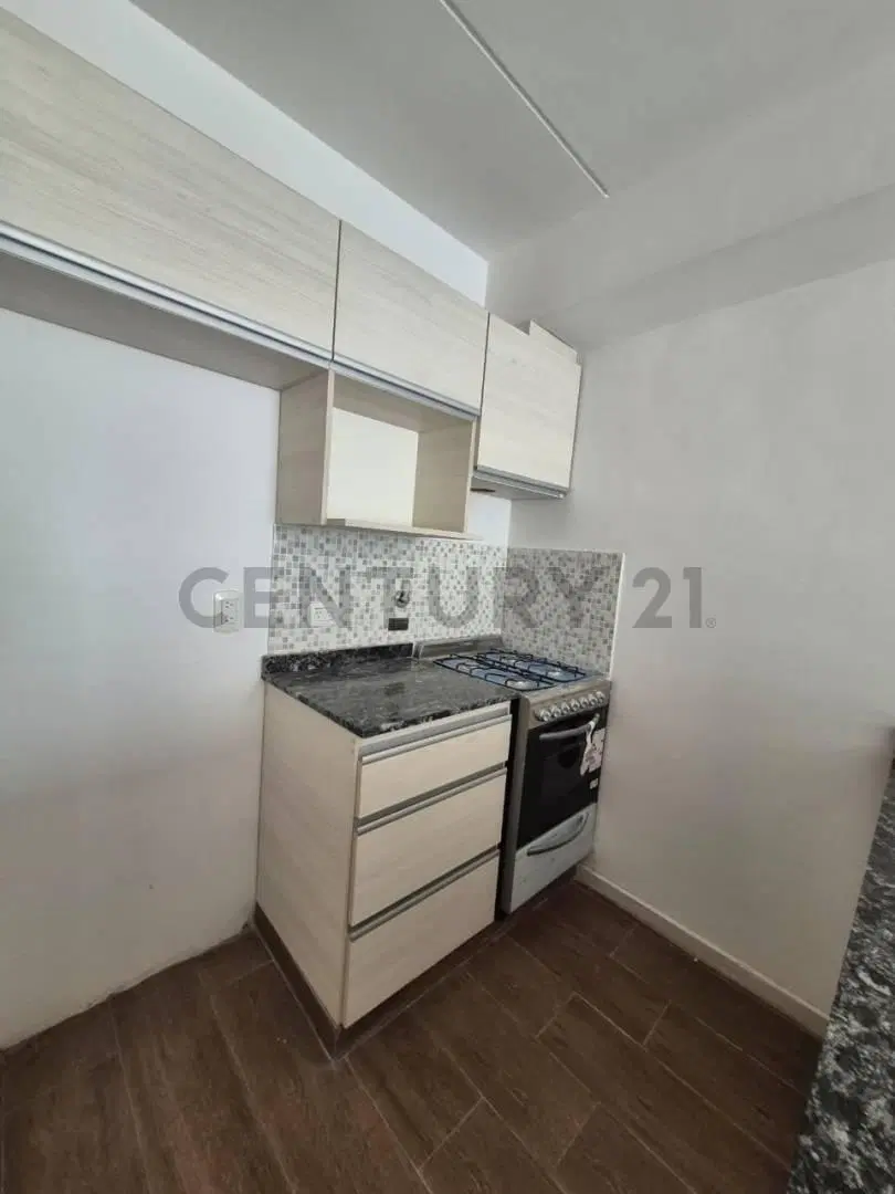 EN VENTA MONOAMBIENTE CON BALCÓN A ESTRENAR. LISTO PARA ESCRITURAR. APTO CRÉDITO. 5