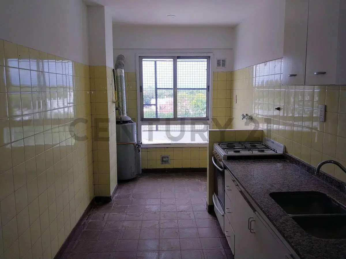 Departamento en alquiler en Pilar centro. 4