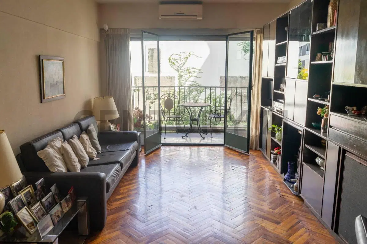Departamento 3 ambientes + dependencia en Belgrano 2