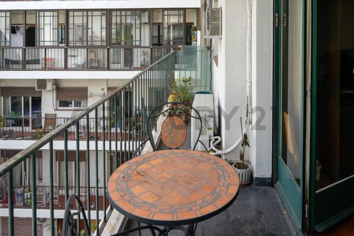Departamento 3 ambientes + dependencia en Belgrano 4