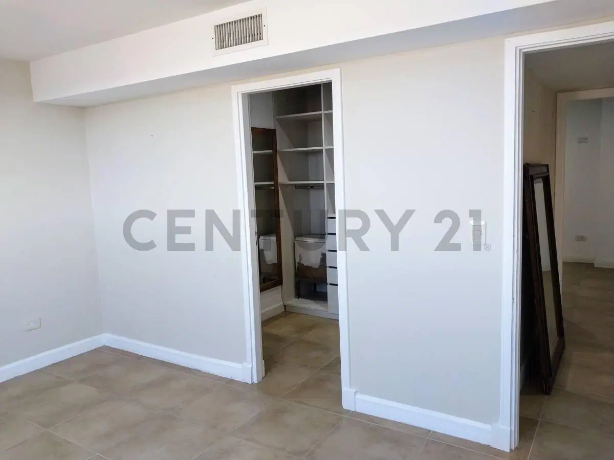 Departamento en venta 4 ambientes en Pilar km 50. 4