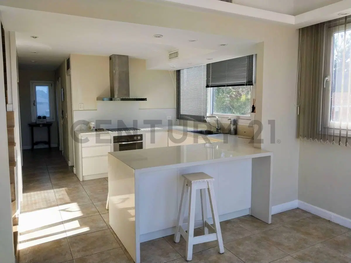 Departamento en venta 4 ambientes en Pilar km 50. 3