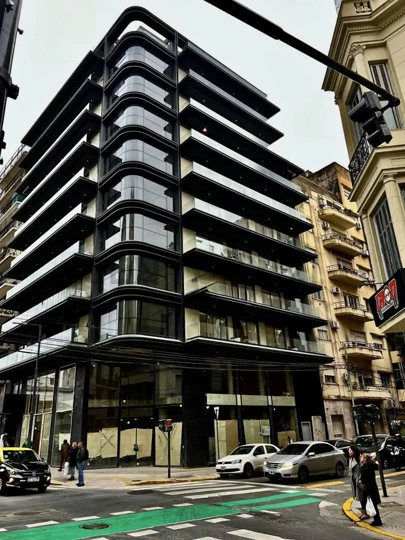 VENTA MONOAMBIENTE MUY LUMINOSO Premium en Barrio Norte con Amenities, La Mejor Ubicación! 2