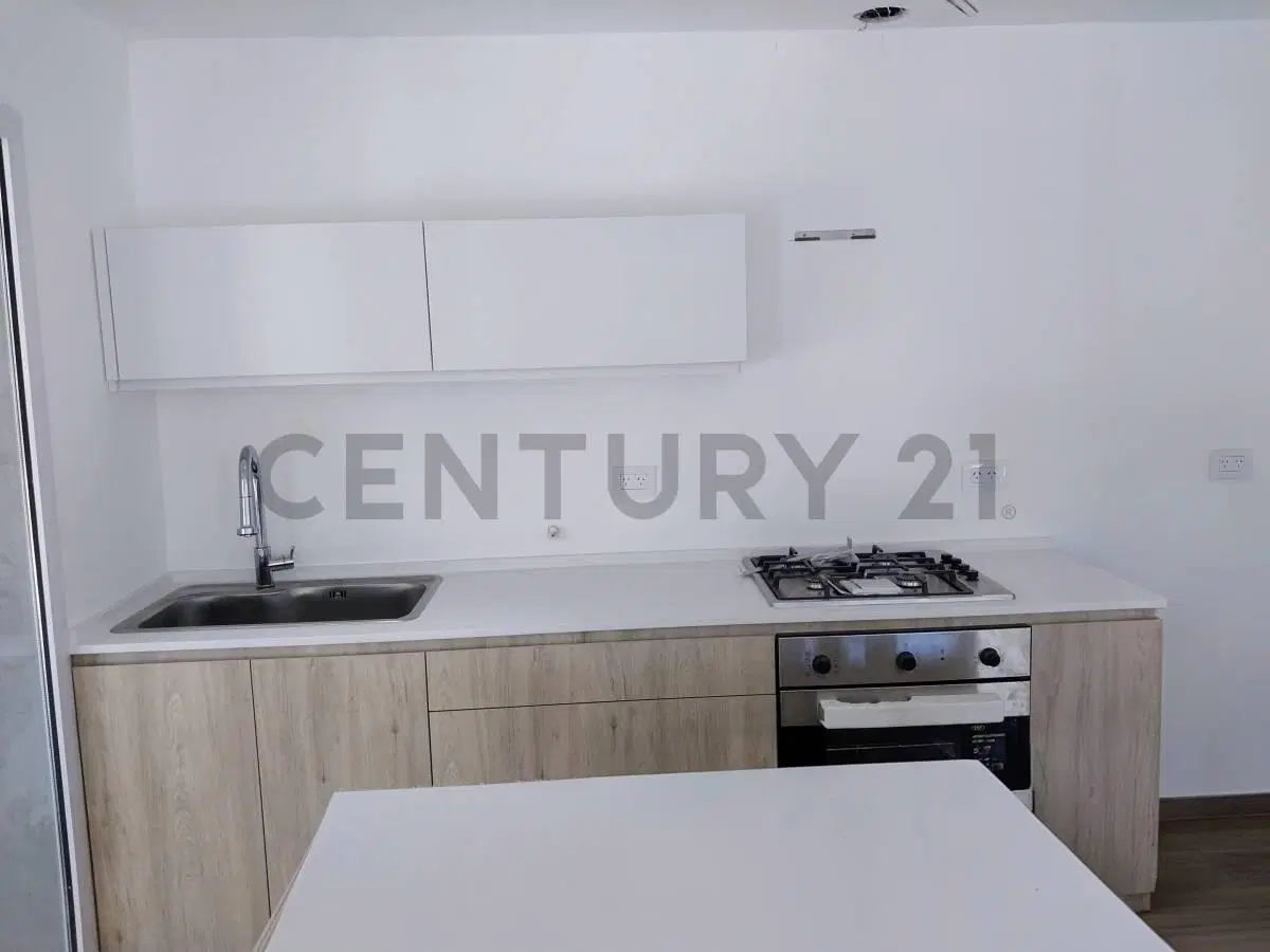 Casa a estrenar en Campo Chico-5 ambientes, una planta. 5