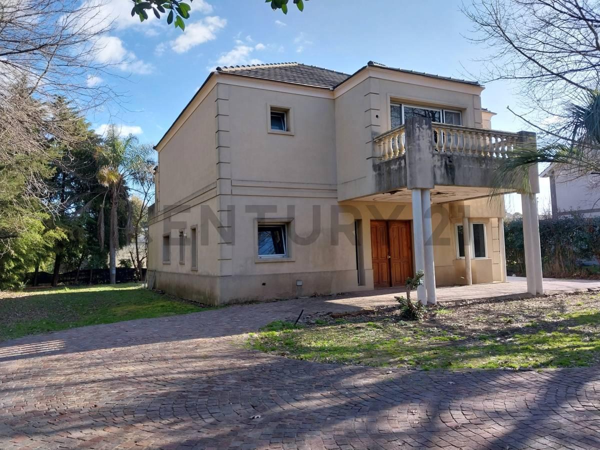 Casa a remodelar Barrio La Delfina, Pilar.