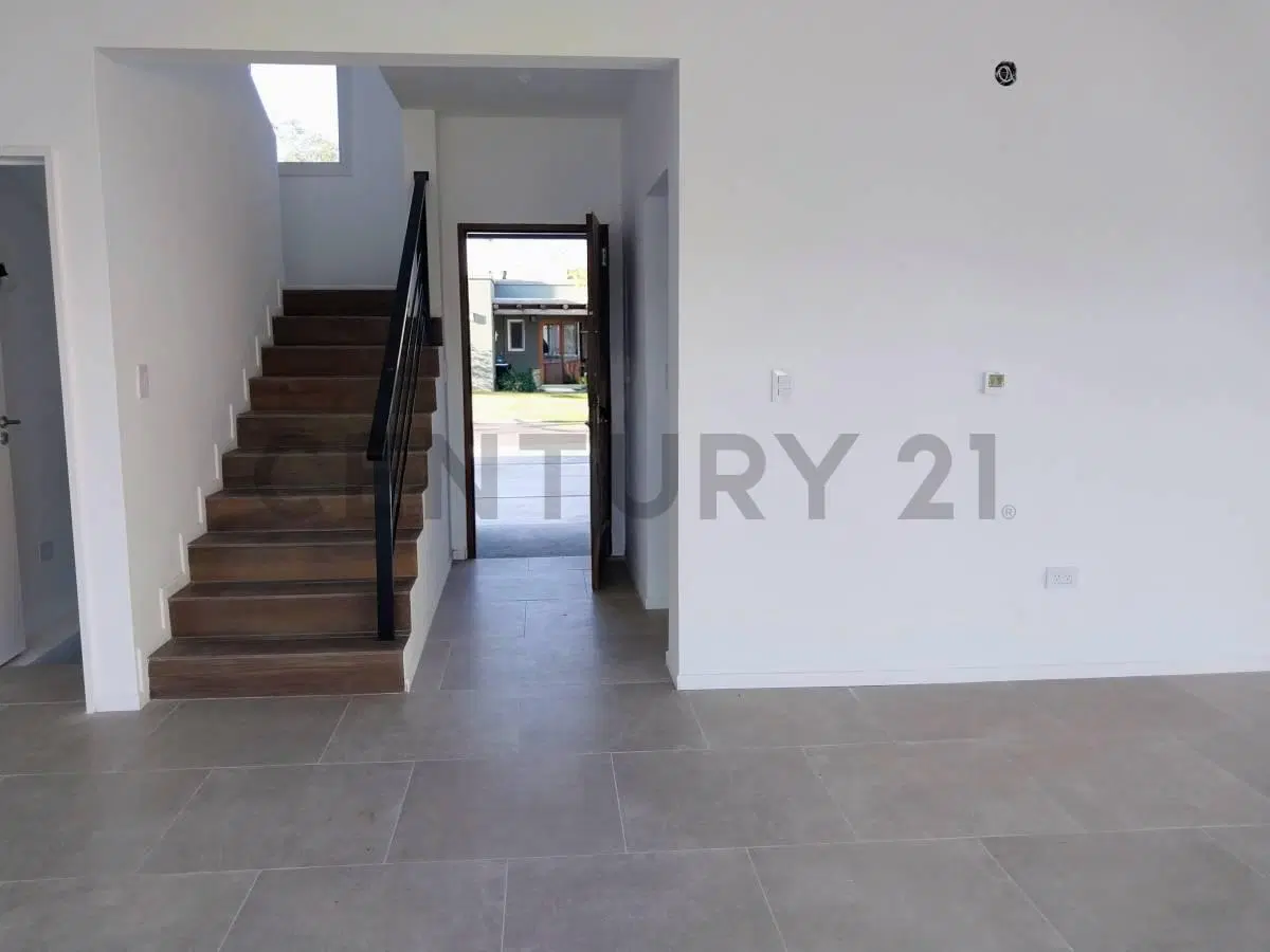 Casa en venta Barrio San Pablo, Pilar. 5 ambientes con pileta. 4