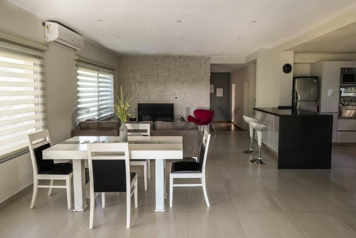 VENTA CASA MODERNA EL SOSIEGA IMPECABLE EN 1 PLANTA