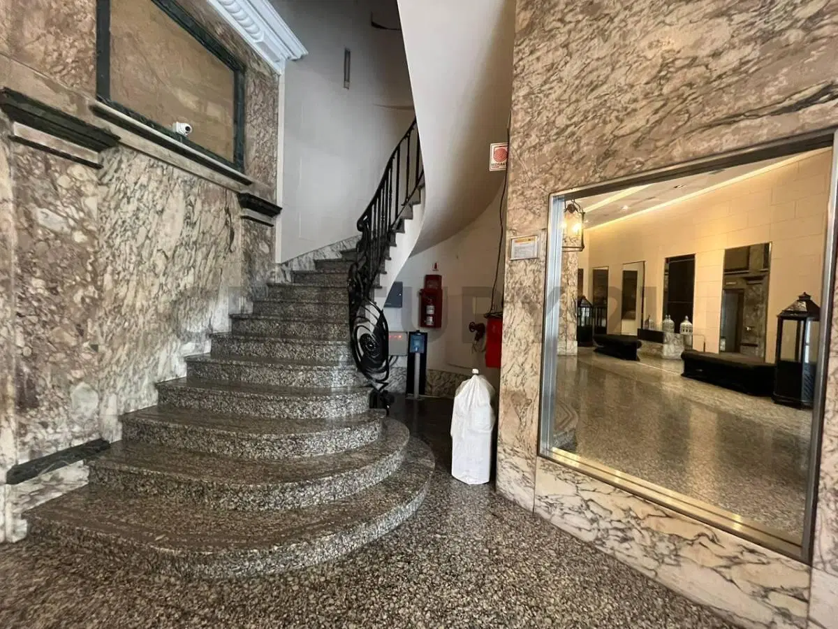 Oficina comercial en alquiler en Diagonal Norte y Florida 5