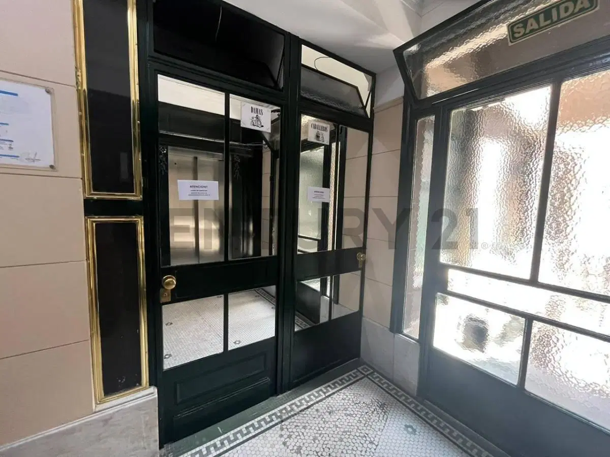 Oficina comercial en alquiler en Diagonal Norte y Florida 3