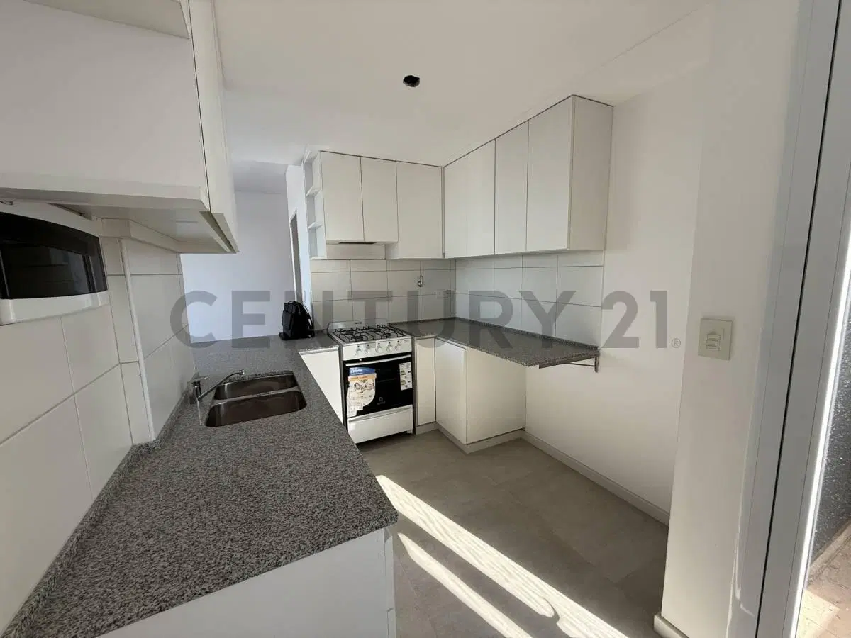 DEPARTAMENTO 3 AMBIENTES con BALCON y PARRILLA A ESTRENAR 2