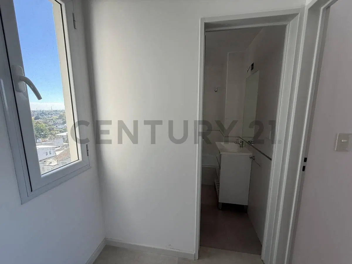 DEPARTAMENTO 3 AMBIENTES con BALCON y PARRILLA A ESTRENAR 5