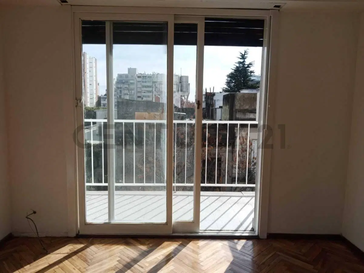 ALQUILER DEPARTAMENTO 2 AMBIENTES CABALLITO CON BALCÓN 2