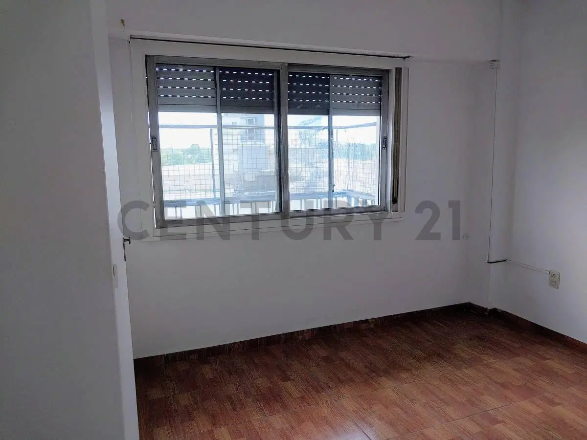 Departamento en alquiler en Pilar centro. 5