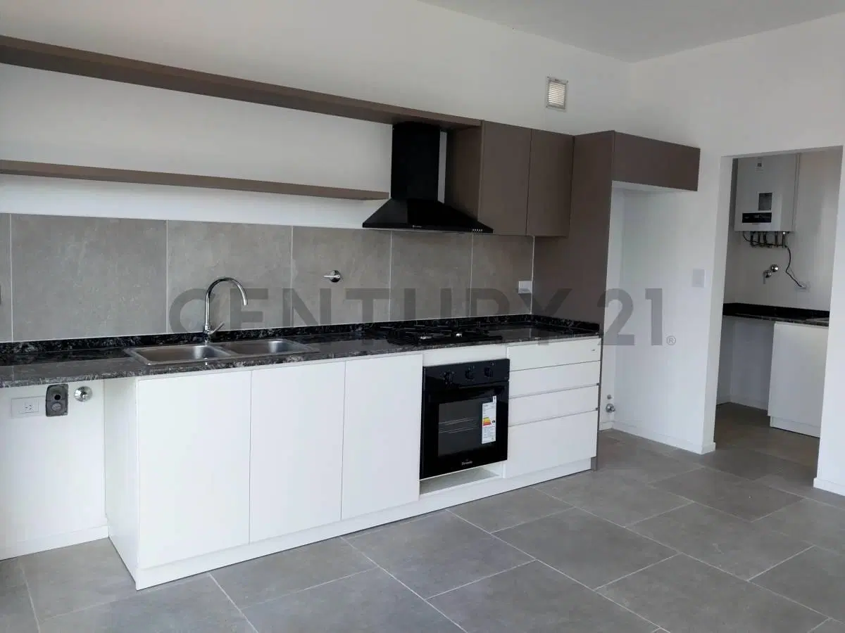Casa en venta Barrio San Pablo, Pilar. 5 ambientes con pileta. 4