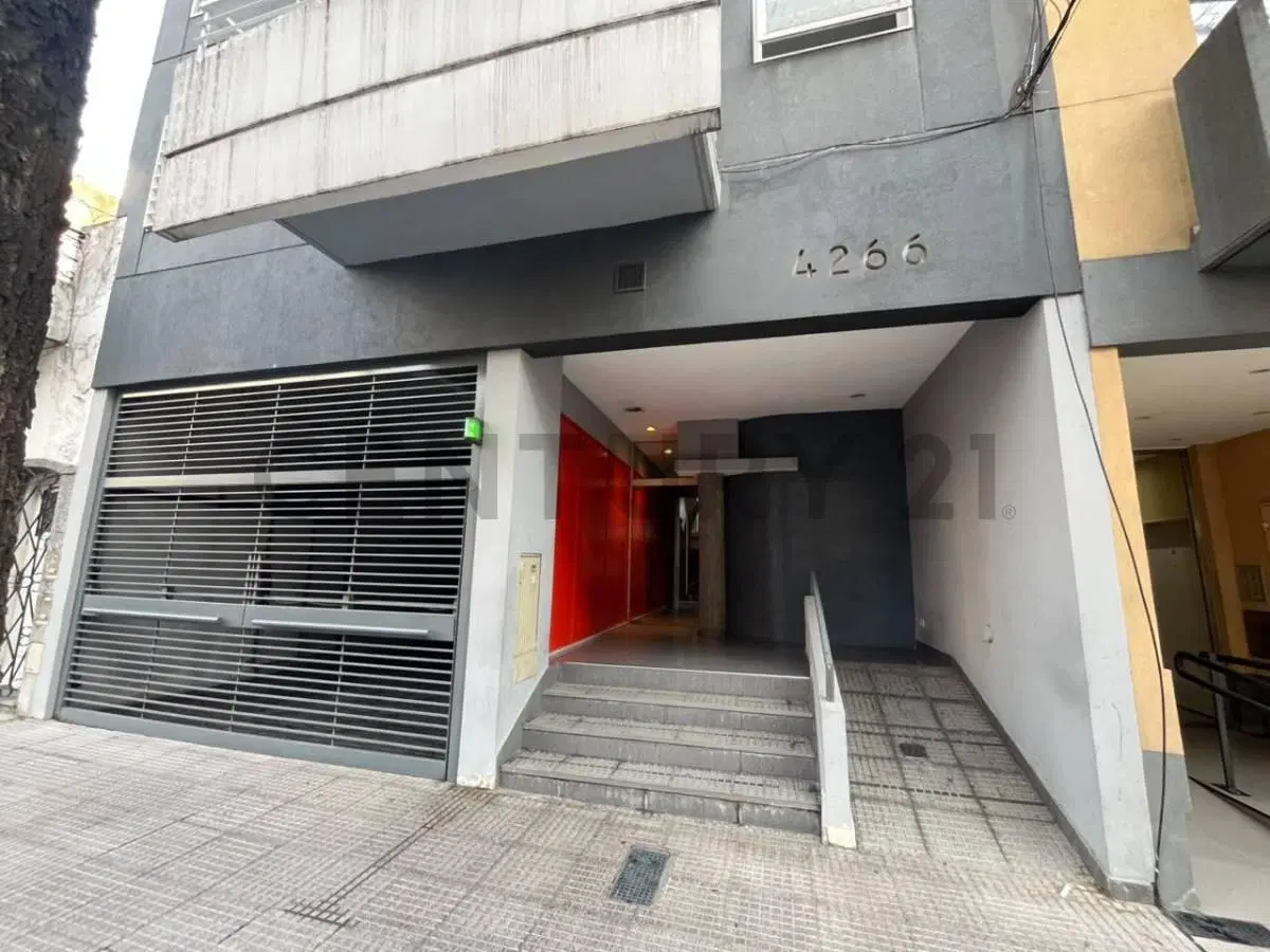Departamento 2 ambientes en venta en Saavedra 8