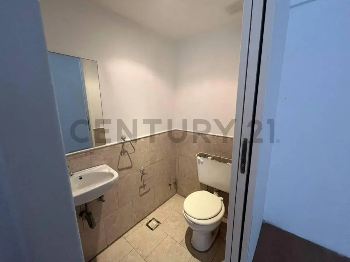 Departamento 2 ambientes en venta en Saavedra 3