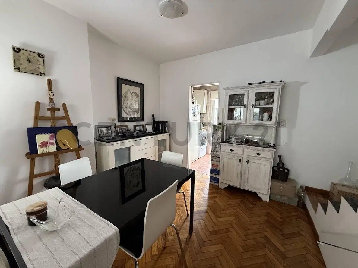 RECOLETA VENTA 2 AMBIENTES EN DUPLEX CON 4 BALCONES LUMINOSO 2