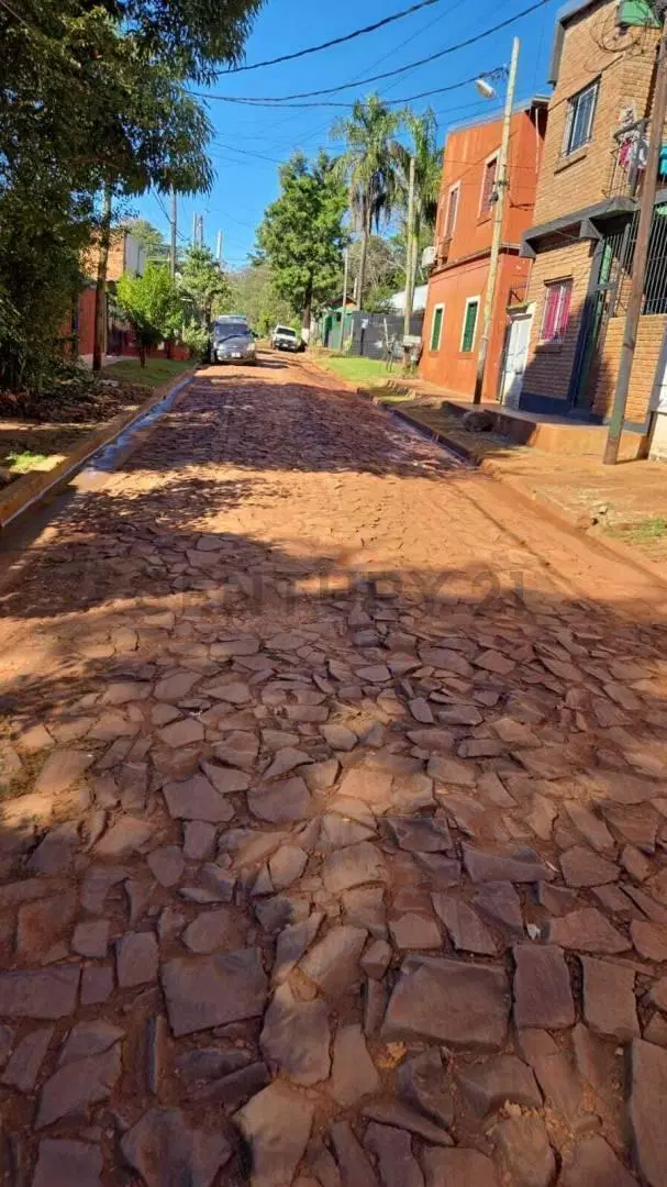 Venta de piso con 2 departamentos de 2 ambientes , en Posadas Misiones,zona Avenida Tacuari y Aguad 4