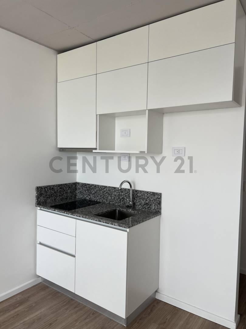 Foto de VENTA MONOAMBIENTES PISO 12 FRENTE MUY LUMINOSO UADE, imagen 5