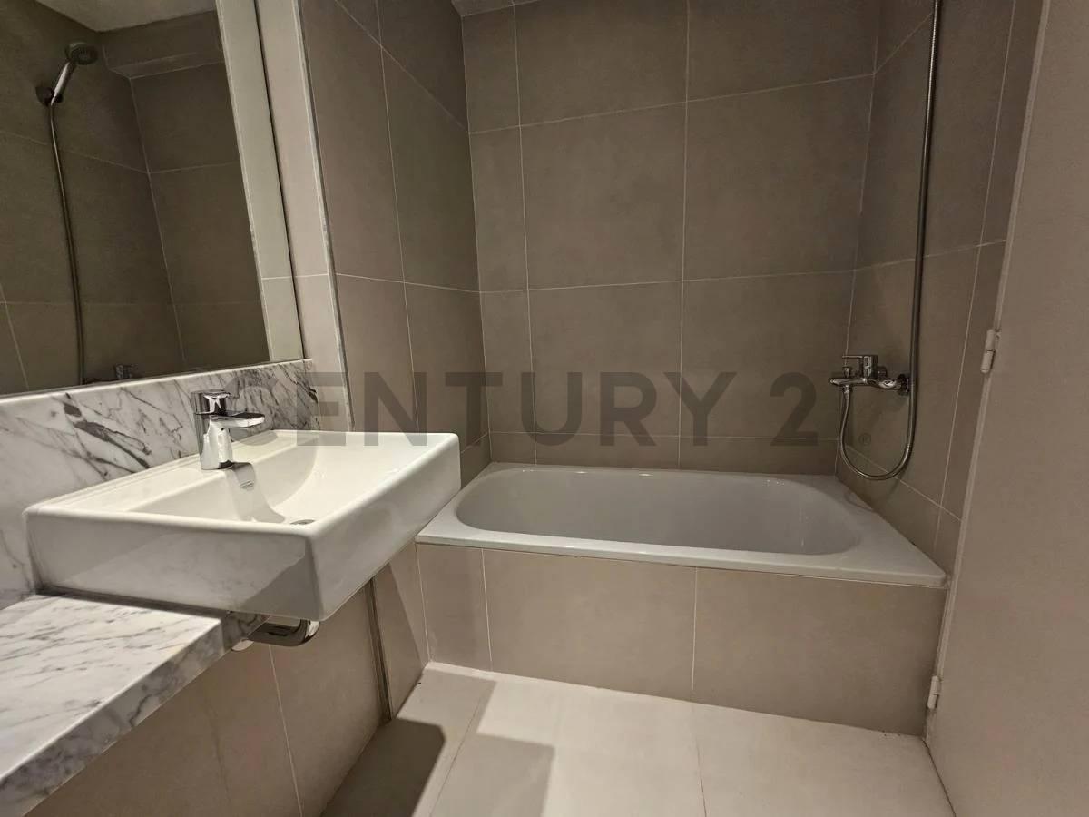 Foto de VENTA MONOAMBIENTE MUY LUMINOSO PISO 6, imagen 4