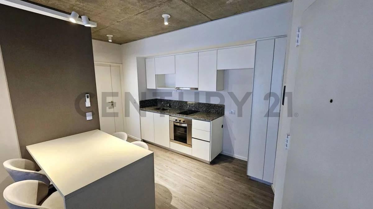 Foto de VENTA 2AMBIENTE MUY LUMINOSO PISO 8, imagen 2