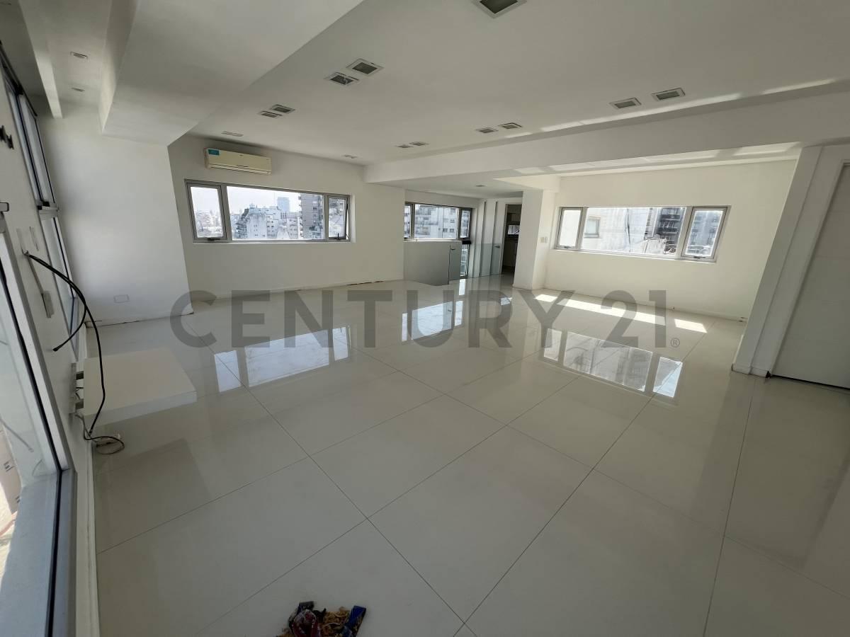 Foto de VENTA 4 AMBIENTES MUY LUMINO PISO PRIVADO VISTA AL BOTANICO, imagen 1