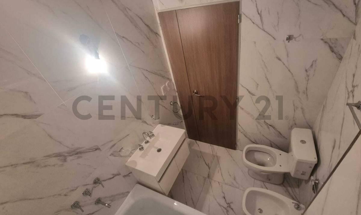 Foto de EN VENTA MONOAMBIENTE DIVISIBLE CON BALCÓN CORRIDO A ESTRENAR. LISTO, imagen 3