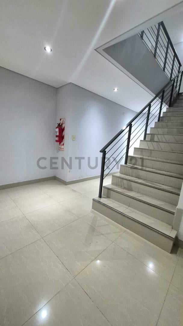 Foto de IMPECABLE 2 AMBIENTES CON PATIO Y BAULERA PRIVADA EN BARRIO NAÓN., imagen 5