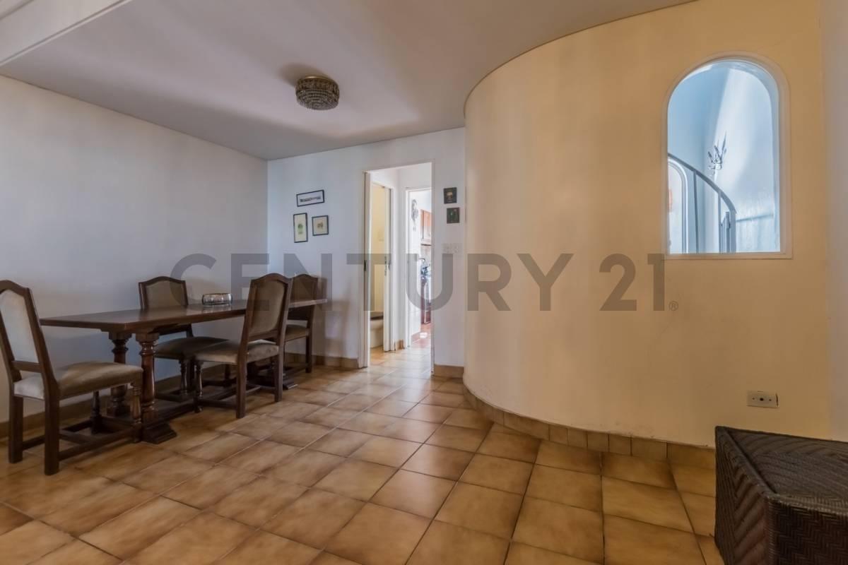 Foto de VENTA Casa Lote Propio 4 Ambientes con Patio - San Isidro, imagen 4