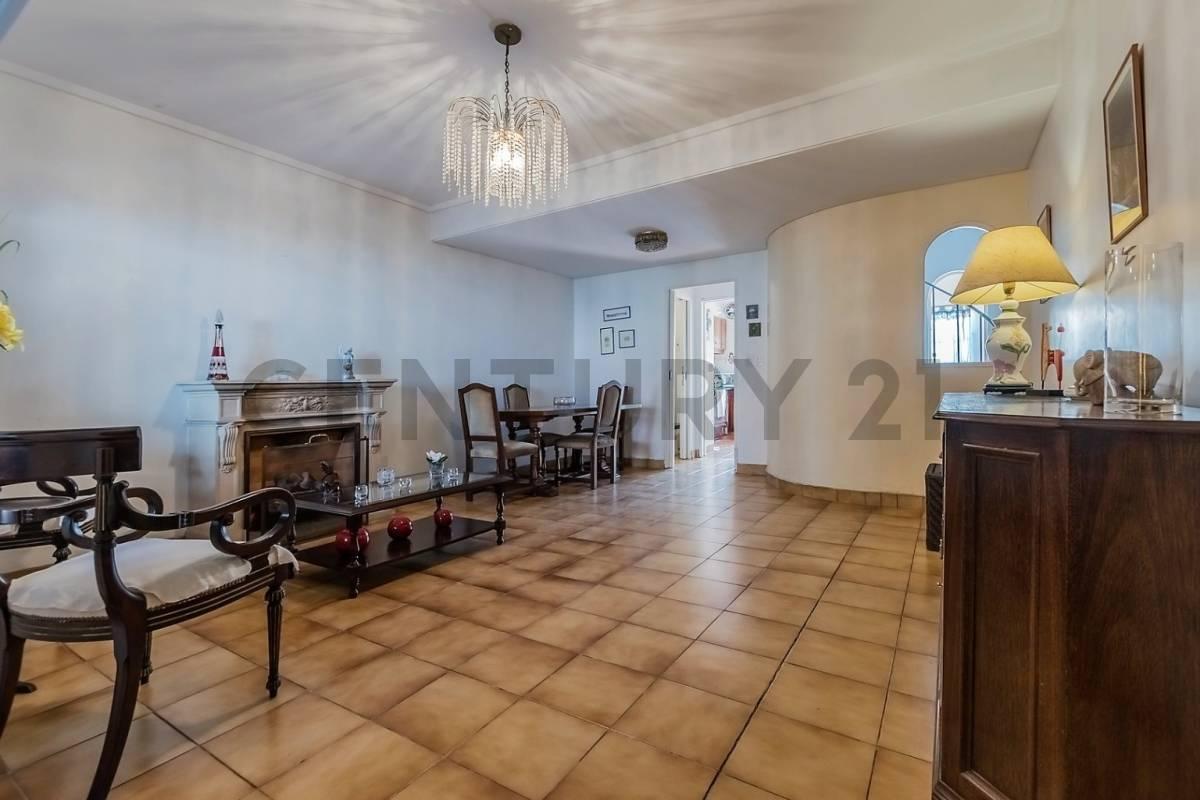 Foto de VENTA Casa Lote Propio 4 Ambientes con Patio - San Isidro, imagen 1