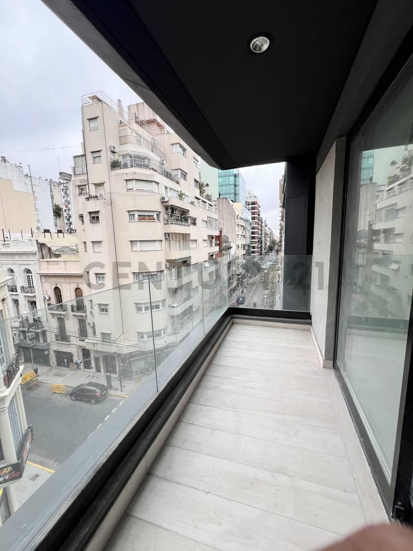 Foto de VENTA MONOAMBIENTE MUY LUMINOSO Premium en Barrio Norte con Amenities, imagen 2
