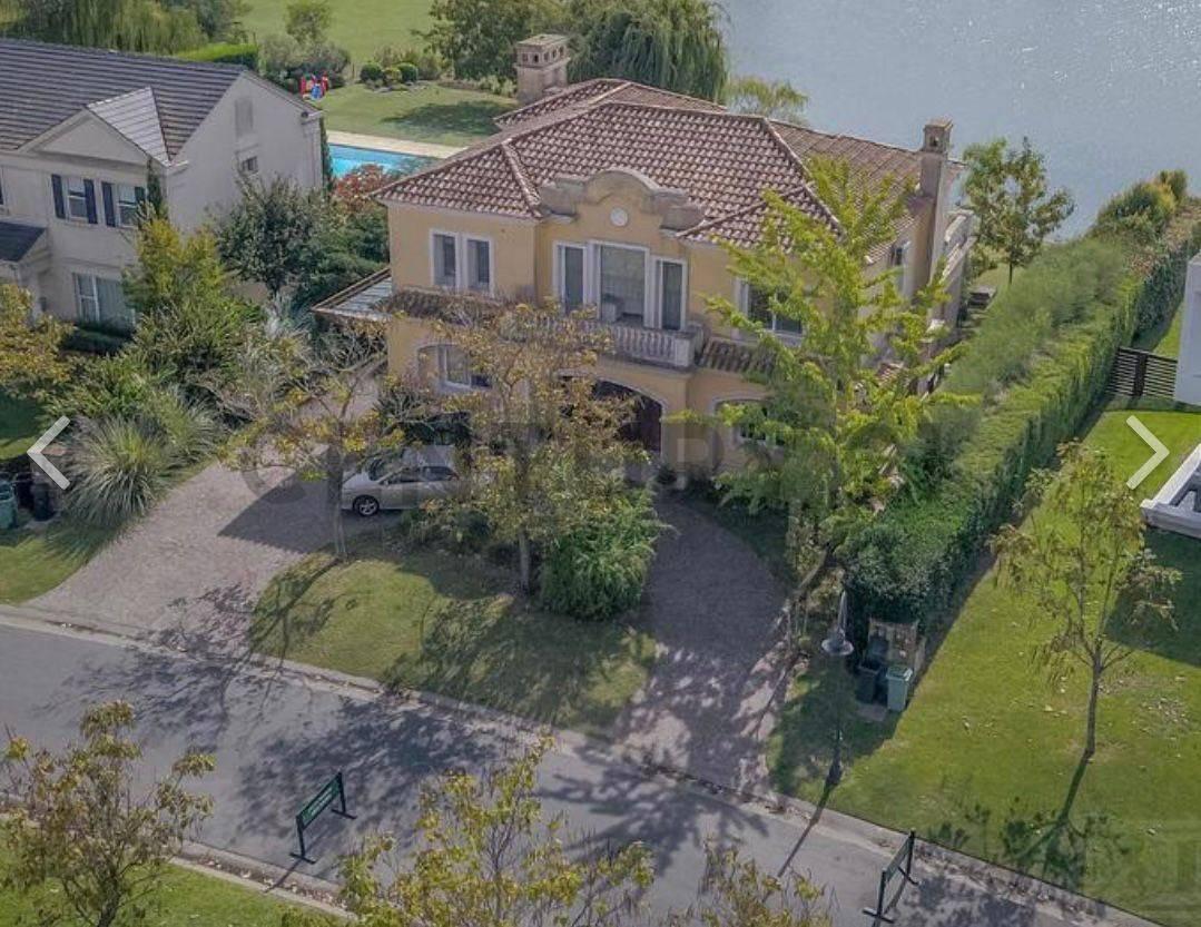 Foto de <p>Venta de Casa 7 AMBIENTES 4 DORMITORIOS en Los Castores, Tigre, imagen 2