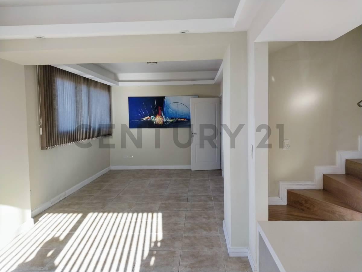 Foto de Departamento en venta 4 ambientes en Pilar km 50., imagen 3