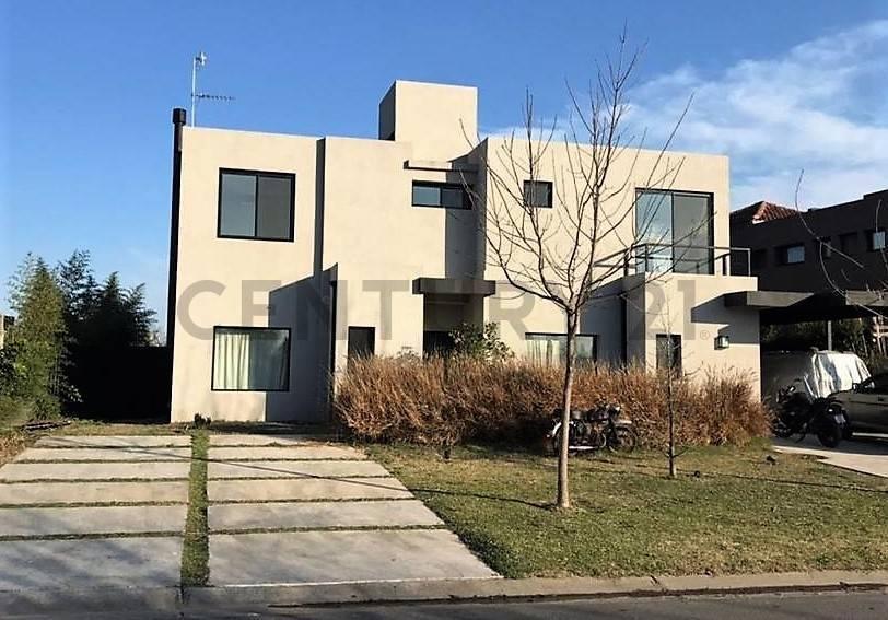 Foto de VENTA CASA A LA LAGUNA, EN SAN FRANCISCO VILLANUEVA, TIGRE., imagen 3