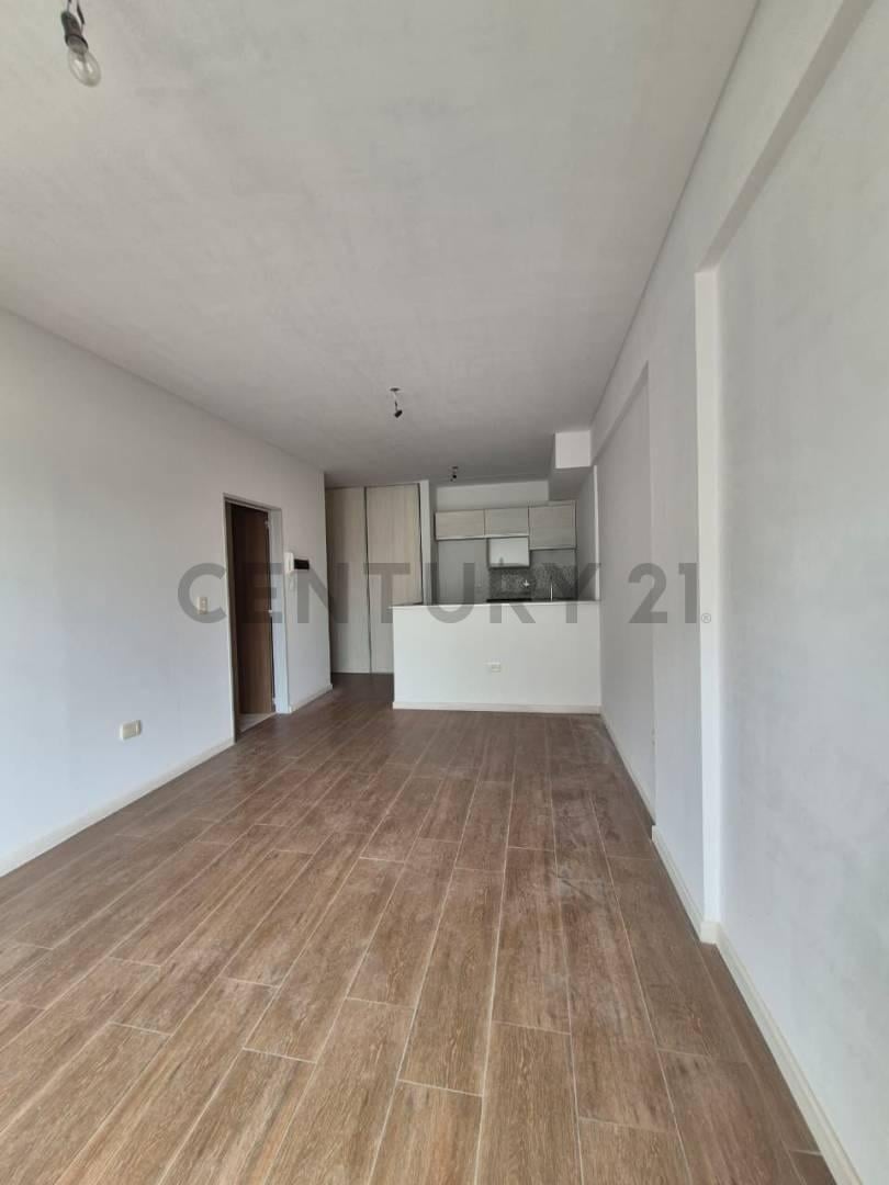 Foto de EN VENTA MONOAMBIENTE CON BALCÓN A ESTRENAR. LISTO PARA ESCRITURAR, imagen 2