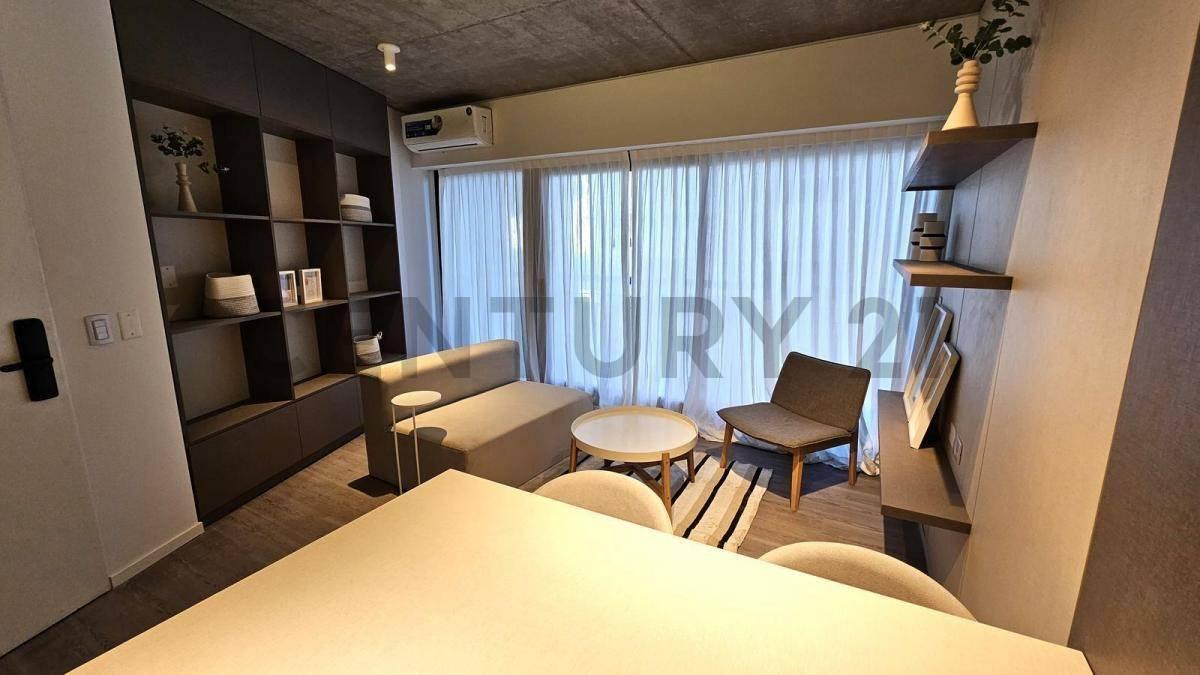 Foto de VENTA 2AMBIENTE MUY LUMINOSO PISO 8, imagen 1