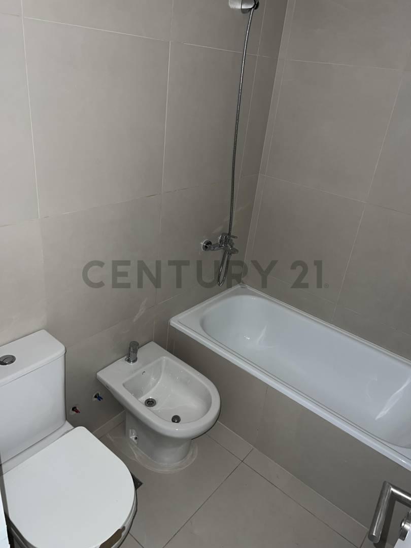 Foto de VENTA 2AMB MUY LUMINOSO CON PATIO PROPIO, imagen 5