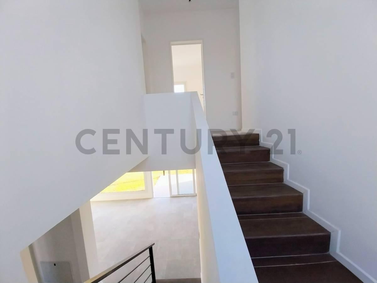 Foto de Casa en venta Barrio San Pablo, Pilar. 5 ambientes con pileta. Acepta, imagen 5