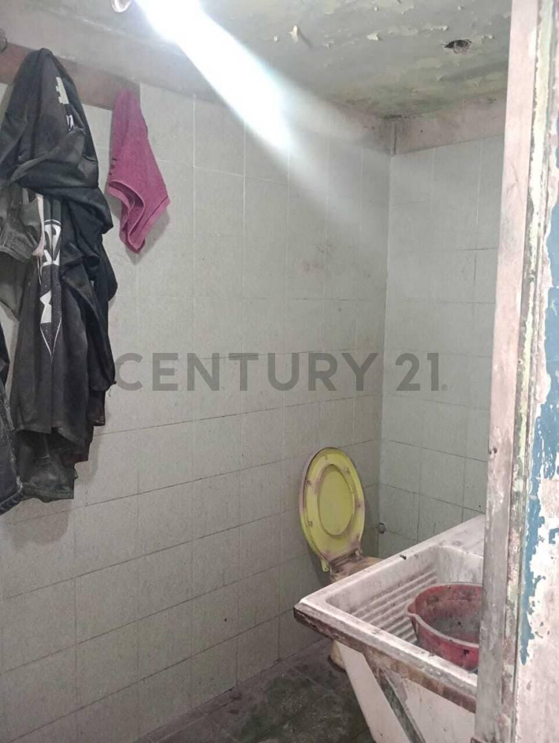 Foto de Galpón en venta Lanús Oeste de 8,66 M2 por 25M2, imagen 4