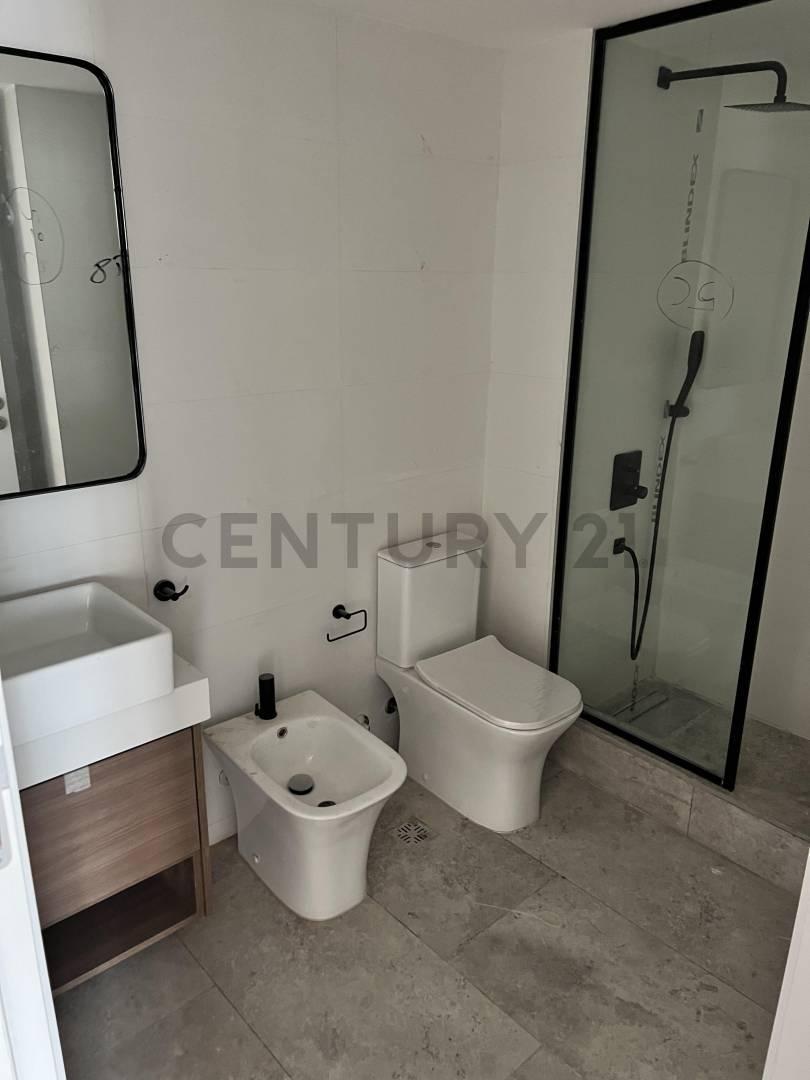 Foto de VENTA MONOAMBIENTE MUY LUMINOSO Premium en Barrio Norte con Amenities, imagen 4
