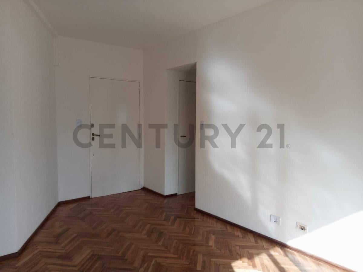 Foto de ALQUILER DEPARTAMENTO 2 AMBIENTES CABALLITO CON BALCÓN, imagen 4