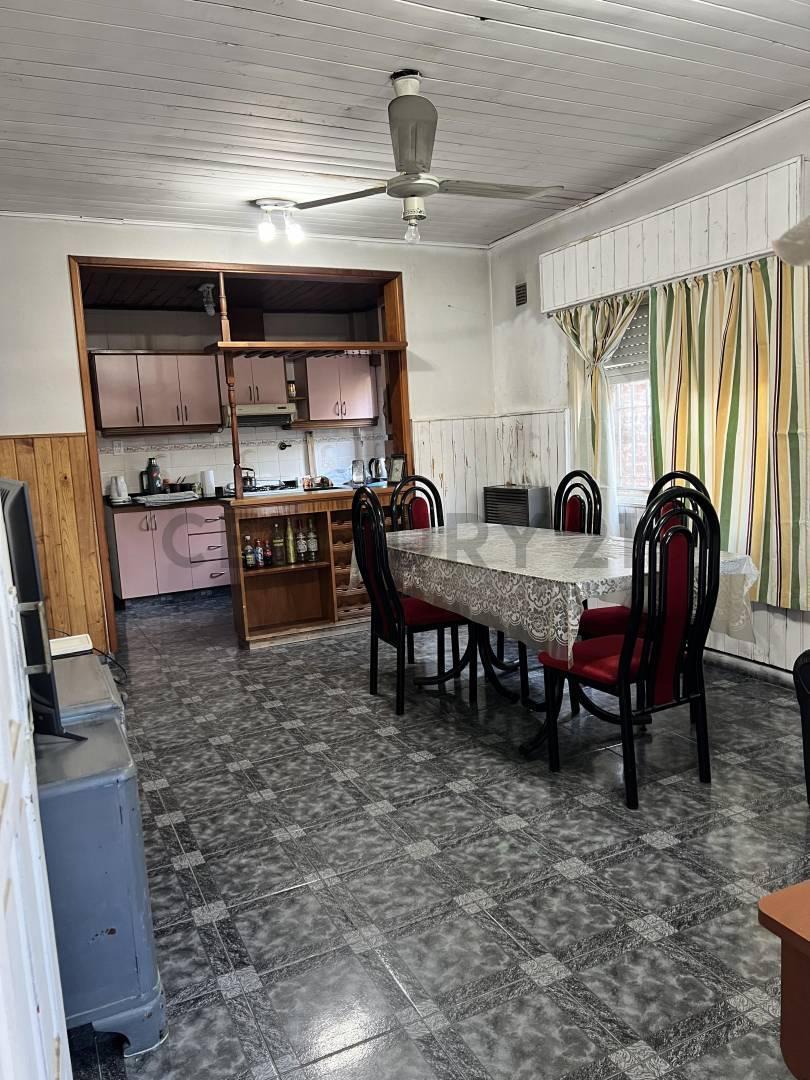 Foto de venta de casa con lote de 10x50 edificación 4 a 8 dúplex, imagen 2