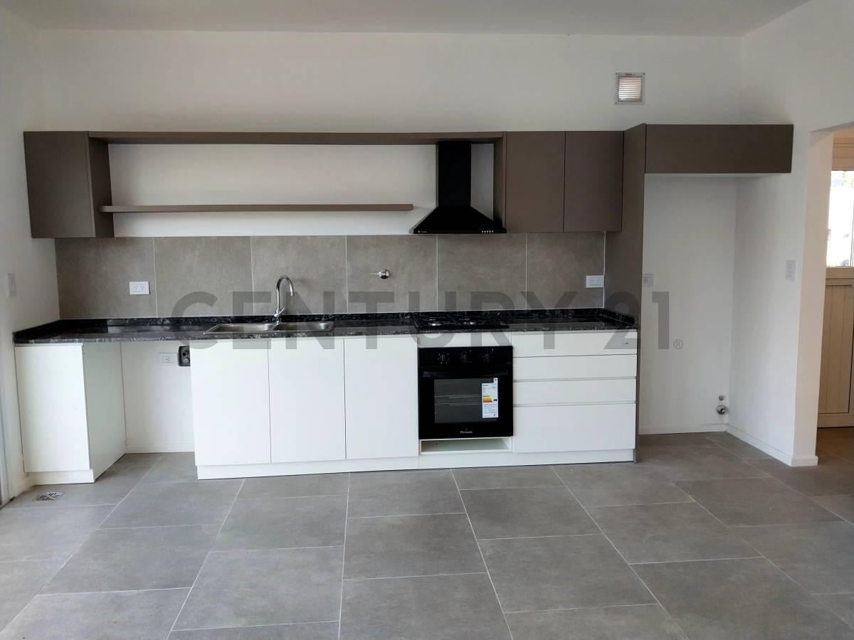 Foto de Casa en venta Barrio San Pablo, Pilar. 5 ambientes con pileta. Acepta, imagen 4