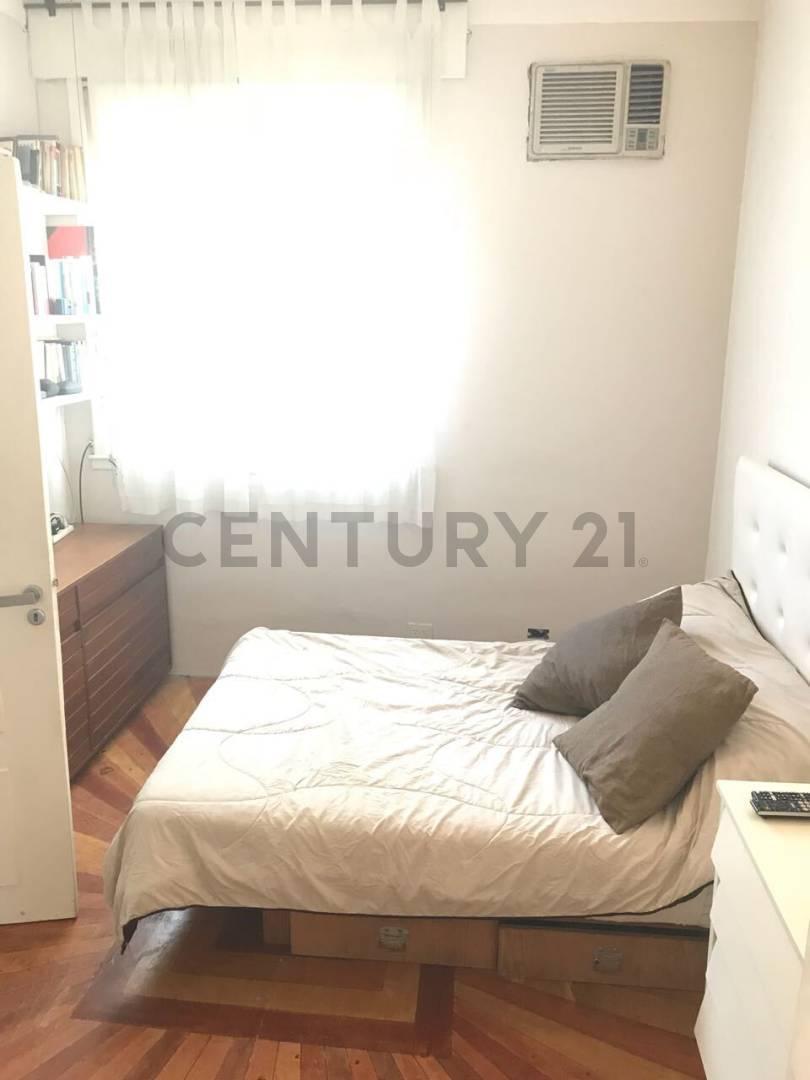 Foto de PH en venta en Boedo, imagen 1