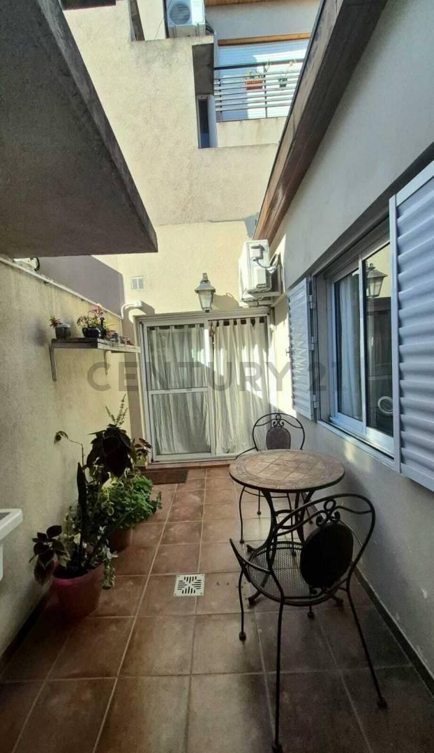Foto de IMPECABLE 2 AMBIENTES CON PATIO Y BAULERA PRIVADA EN BARRIO NAÓN., imagen 5